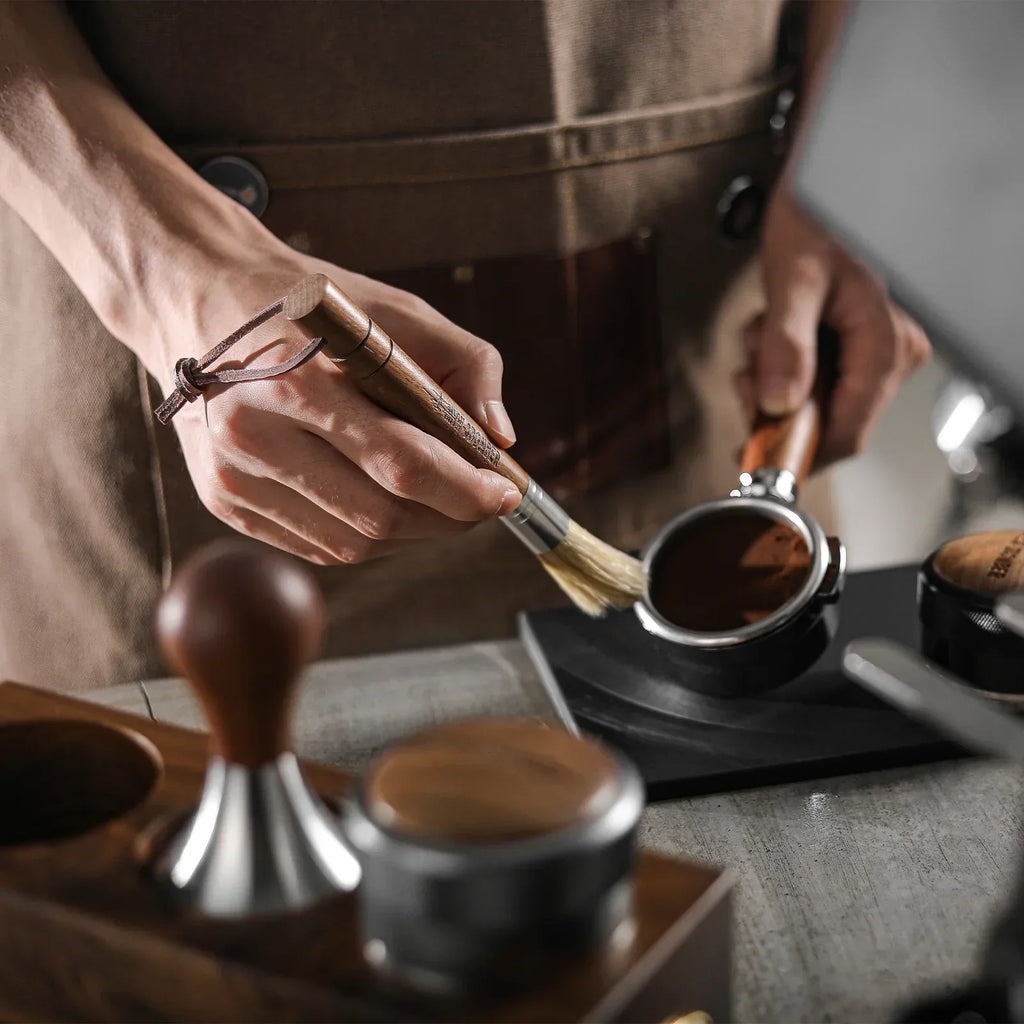 MHW-3BOMBER Coffee Cleaning Brush Main Concept Avenue
