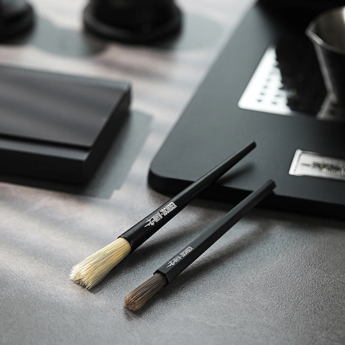 MHW-3BOMBER Coffee Cleaning Pen Brush Main Concept Avenue