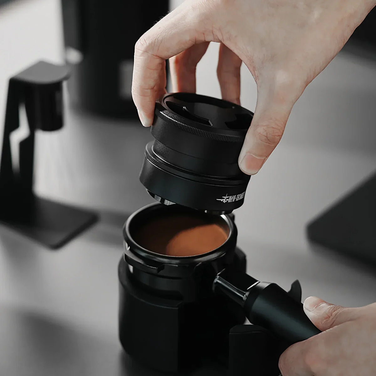MHW-3BOMBER Astra Collection Gravity Distributor-Black-58.5mm Main Concept Avenue