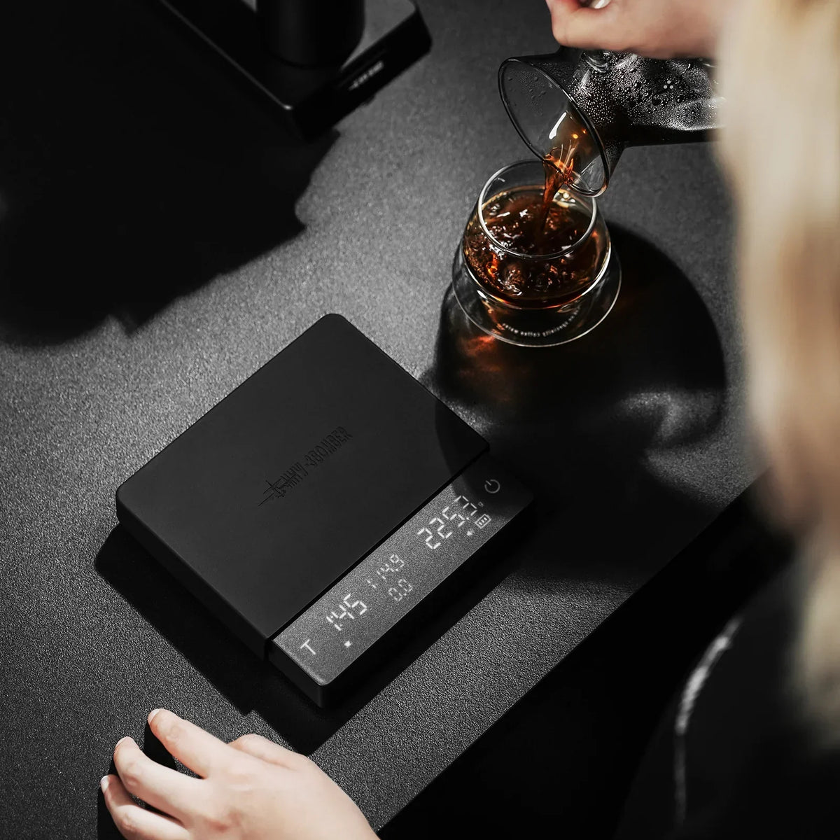 MHW-3BOMBER Cube Coffee Scale 3.0 Pro Max Main Concept Avenue
