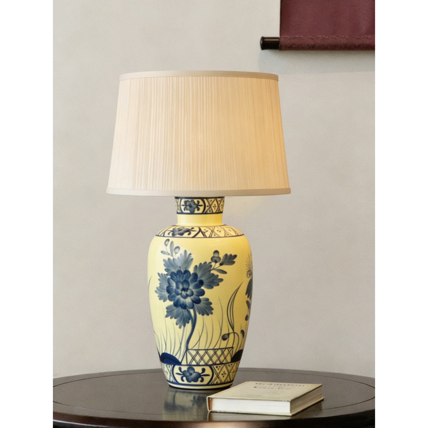 Luxury High-end Bedside Lamp For The Bedroom